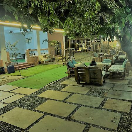 Streetmates Hostel 안주나 외부 사진