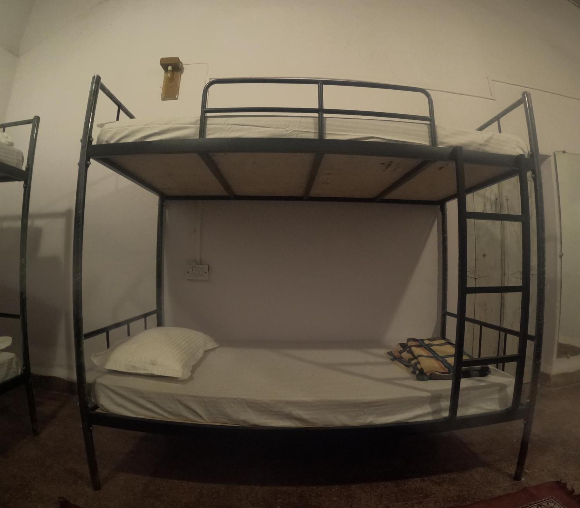 Streetmates Hostel 안주나 외부 사진