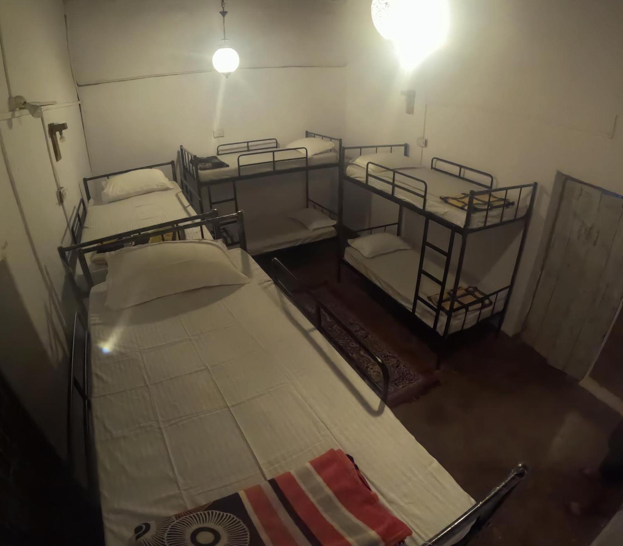 Streetmates Hostel 안주나 외부 사진