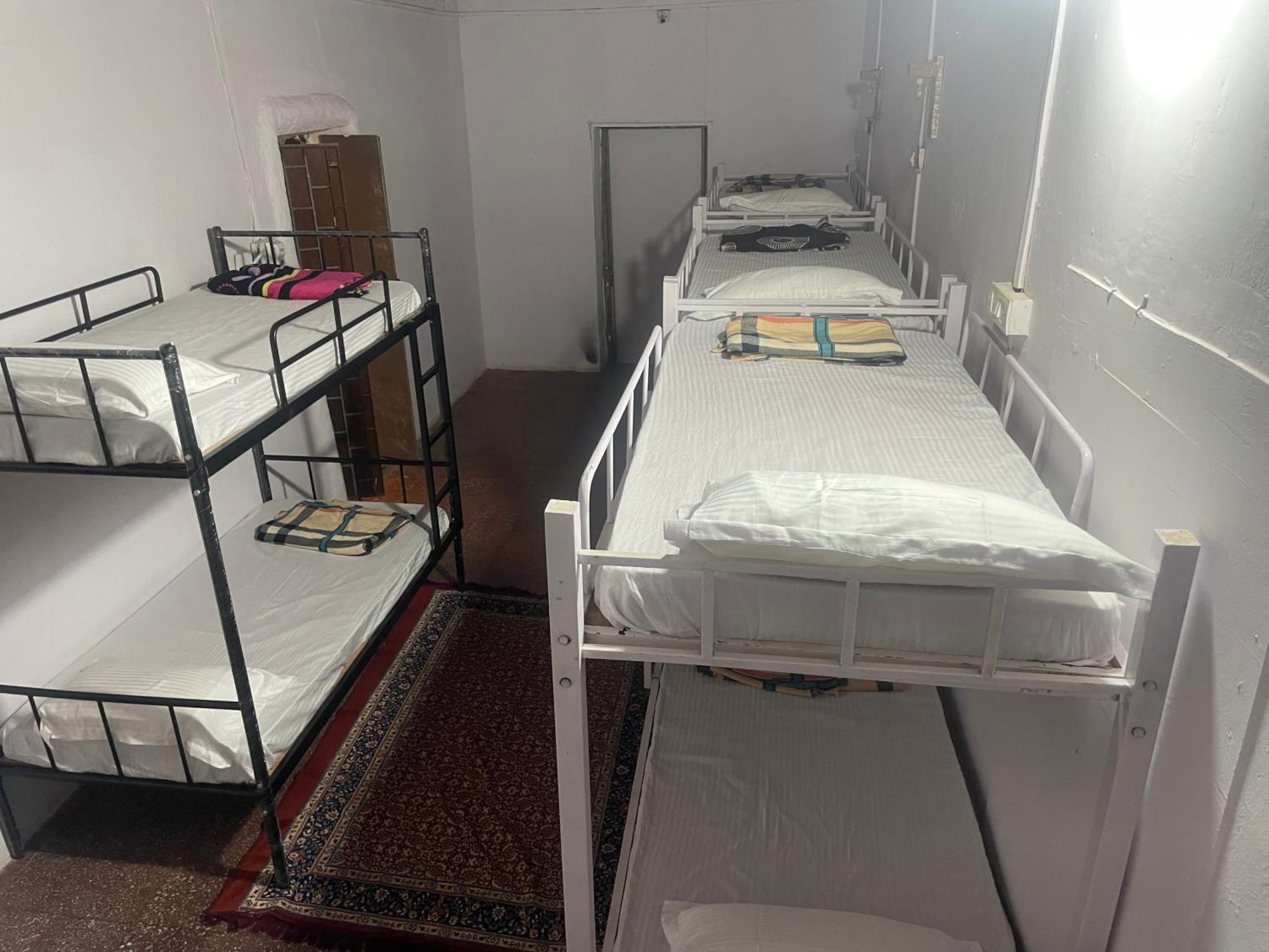 Streetmates Hostel 안주나 외부 사진